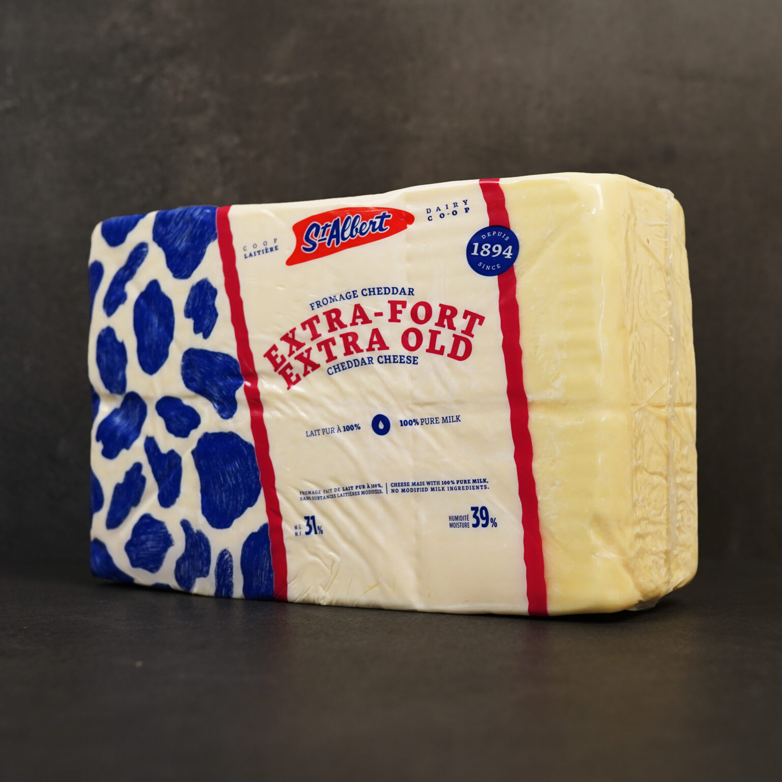 Cheddar 2Year St. Albert Block La Ferme Black River Game Farm